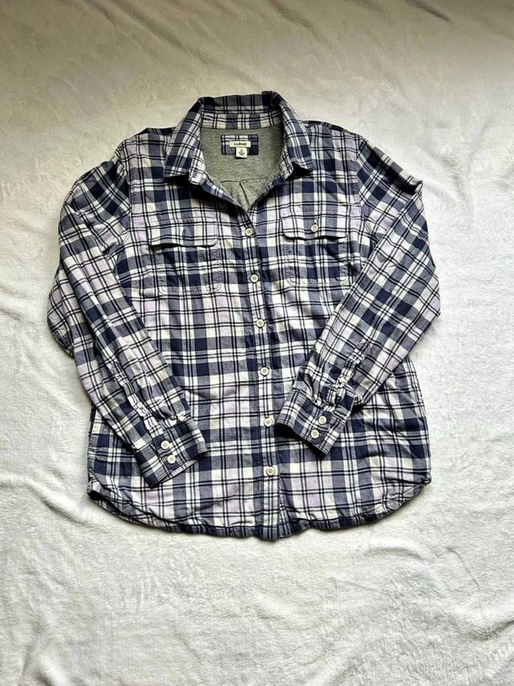 L.L.Bean Women’s Medium Plaid Flannel Shirt Blue Purple Gray Lined Button Front